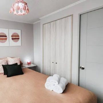 Comfortable and equipped shelter with indoor parking. High speed Wifi. Отели рядом с достопримечательностью «Парк Насьонес»