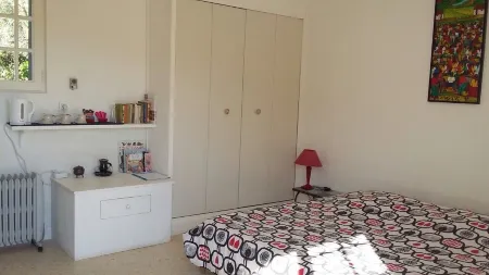 Le Jardin de Neptune Отели рядом с достопримечательностью «église Sainte-Thérèse-de-l'Enfant-Jésus du Rayol-Canadel-sur-Mer»