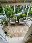 Charming cottage with WiFi and AC in beautiful Reading with pool and Ocean view. Hotels in Reading