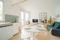 Calme Duplex Pour 4, au Pied du Métro. Centre de Paris en 20 Minutes en Métro