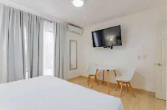 Beachfront 4BR Hotel Zone in Cancun.