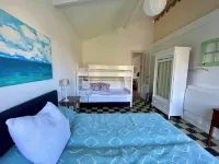 Nice apartment with terrace a few steps from the ocean