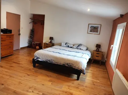 Bright studio in Little Venice of Provence