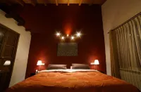 Listen to the sound of silence ... Valle del Arroyo Casas Rurales - B&B