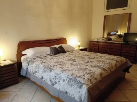 Appartamento Confortevole da 2 a 5 Posti Letto, Situato nel Centro Storico