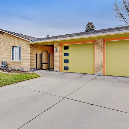Beautifully updated. Convenient central Boise location