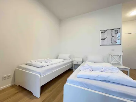 (AM1026) Smart apartment for fitters