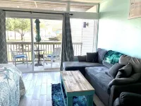 Jewel of Cedar Key-Pet Friendly condo 130