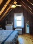 Delightful waterfront cottage with beautiful views of the sunset.