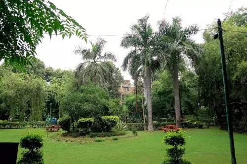 The Luxe Stays in Central Delhi