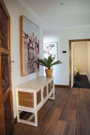 Harry's Place -Easy Access Stay Отели в г. Шеппартон