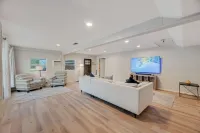 Charming house in welcoming Denton with. EV charger