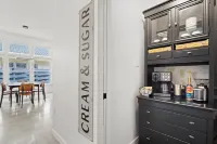 Spacious 4-bedroom house in charming Black Mountain with Game Room and Hot Tub