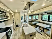 Glamping Oasis: Adventure Haven