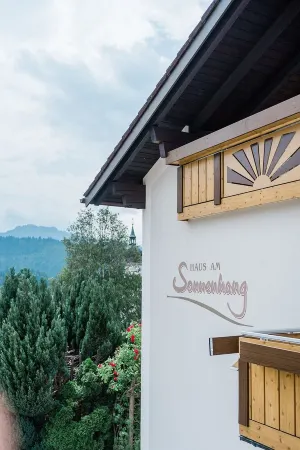 Ferienwohnung - Haus am Sonnenhang mit Gemütlichem Balkon und Toller Aussicht Отели в г. Вертах