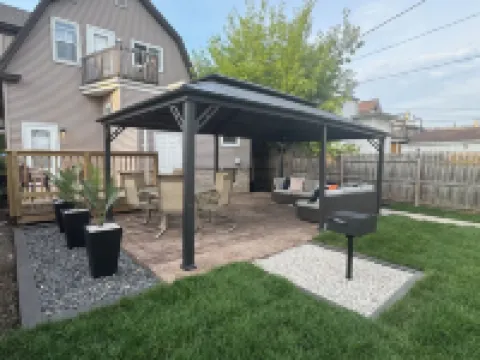 4- Bedroom Retreat with Sauna, Game Room, Patio & Walk to Bars & Restaurants