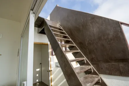 Ocean-View Two Story Lux + AC/Heat