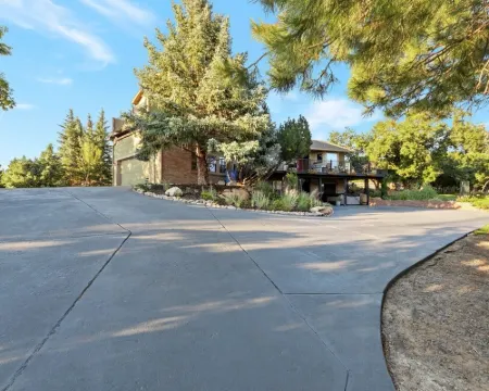 Charming 2-bedroom guest unit near AFA and fabulous Colorado Springs Hotels in Gleneagle