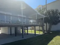 MANATEE COTTAGE:  Gulf Front 2-bedroom house Hotels in Hudson