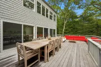 Spacious 6-bedroom house in lovely Amagansett North/East Hampton  with w/pool