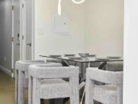 Luxury 3-Bedroom Apartment – Near NYC + NYC Views Nearby Hotels in Edgewater