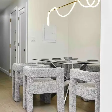 Luxury 3-Bedroom Apartment – Near NYC + NYC Views Nearby