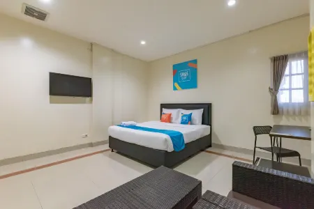 Sans Vibes Hotel Malabar Отели в г. Lengkong