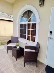 Charming 2-bedroom house with WiFi, AC in Phoenix Park Portmore. Hotels in Hellshire