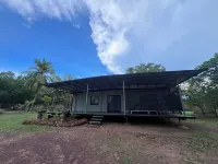 Home away from home, plenty of space for your caravan, camper, friends Hotels in Howard Springs