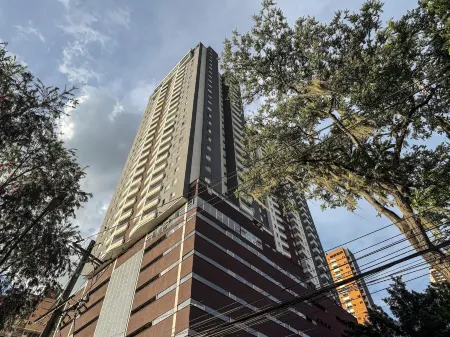 2506 - Vista a la montaña Piscina y Gym