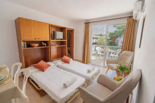 Apartamentos Cala LLonga Playa Hotel a Cala Llenya