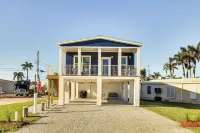 1 Mi to Beach Access: Home w/ Porch in Fort Myers! - 4-Sterne