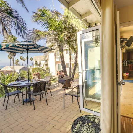 Tropical Oceanside Home w/ Deck, Walk to Beach