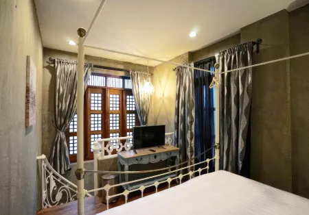 House of Passion Amphawa