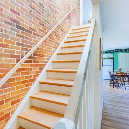 Kitty Hawk Escape w/ Pool Access: 1 Mi to Beach