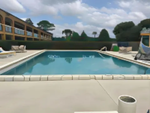 บัดเจ็ต อินน์ แซนฟอร์ด โรงแรมในแซนฟอร์ด