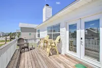 Pensacola Beach Home 1 Block to Beach Access