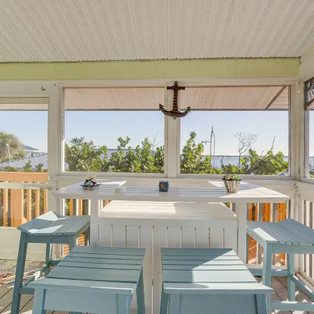 Little Gasparilla Island Paradise: Walk to Beach!