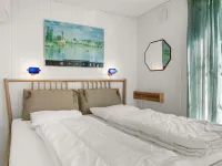 "Eimi" - 1.5km from the Sea