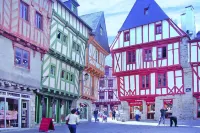 Holiday home with garden, Auray