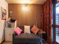 Studio in Morillon with Stunning Mountain Views Hotels in Morillon