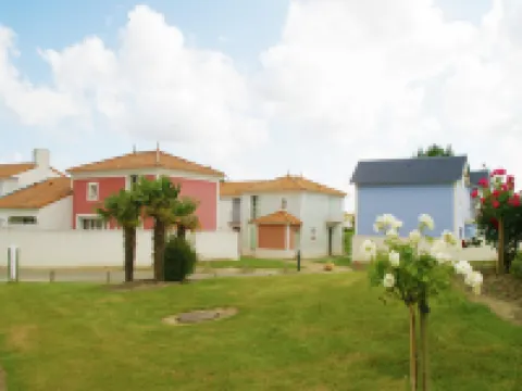 Spacious villa with private swimming pool 酒店