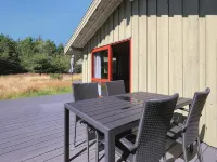 6 person holiday home in Blokhus-By Traum