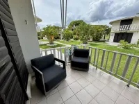 Your cozy 2-bedroom garden apartment at Villa Taina, WiFi, sleeps 6 카보조로 호텔