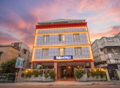 Fabhotel Sri Krishna 機場旅館