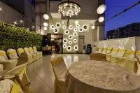 Dragonfly Hotel- the Art Hotel