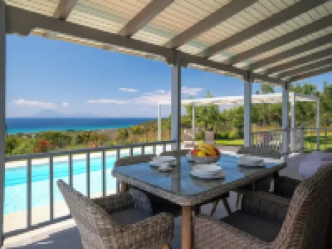Villa Filokalia with Exceptional View - Happy Rentals Hotels in Kastro Killinis