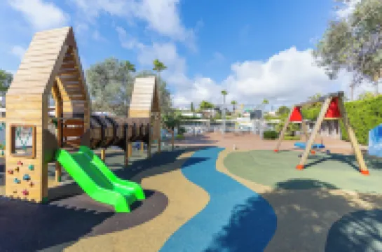 JS Portocolom Suites Hotels in Puerto Colom