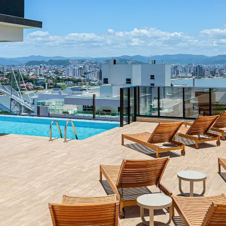 Studios Tower by Viva - Prédio Com Piscina e Estacionamento No Centro de Floripa