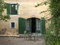 Mas De Monge Hotels in Tarascon